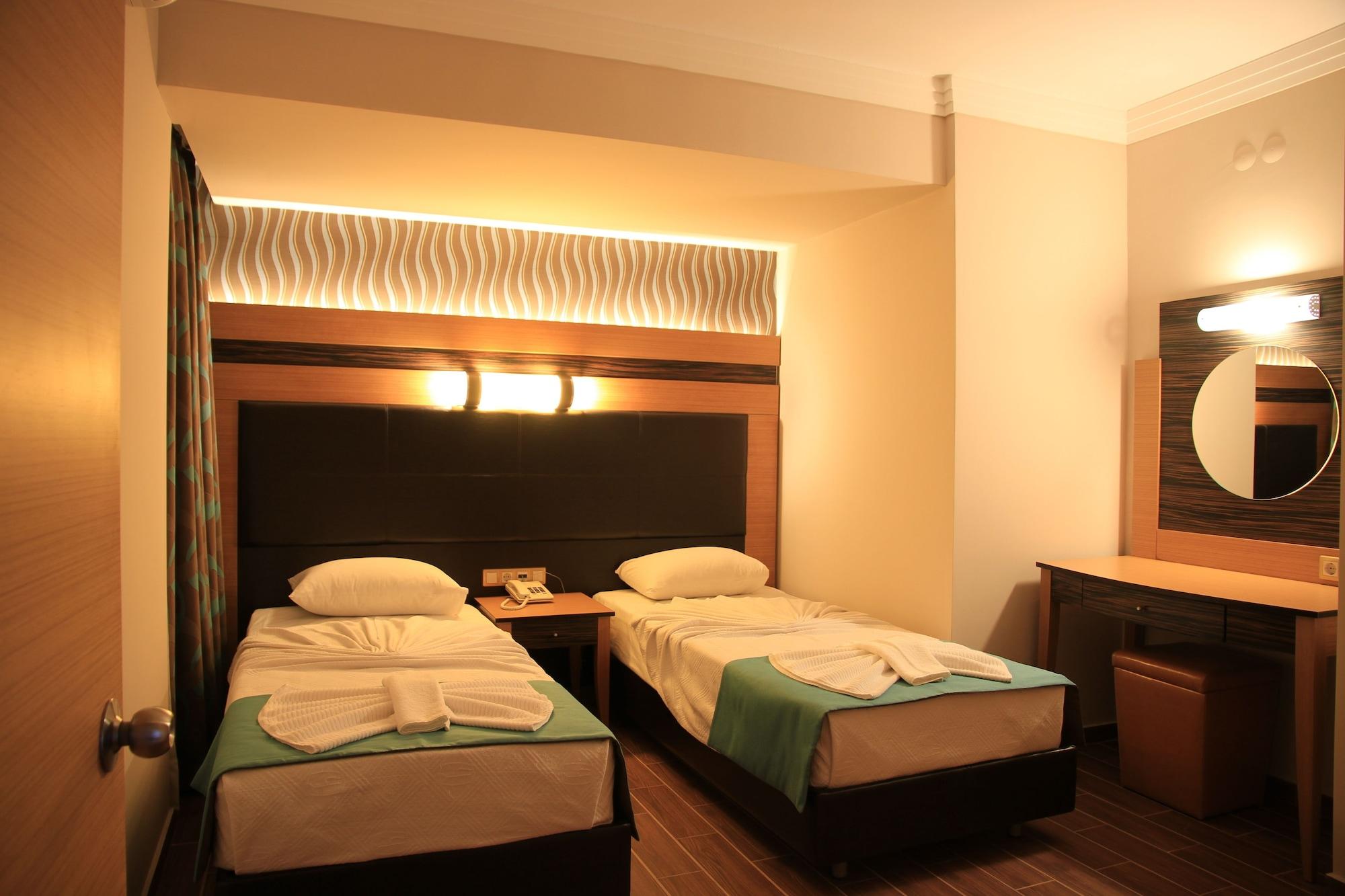 Club Alpina Hotel Marmaris Eksteriør billede