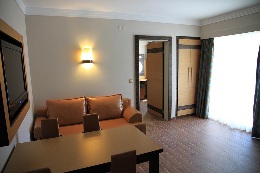 Club Alpina Hotel Marmaris Eksteriør billede