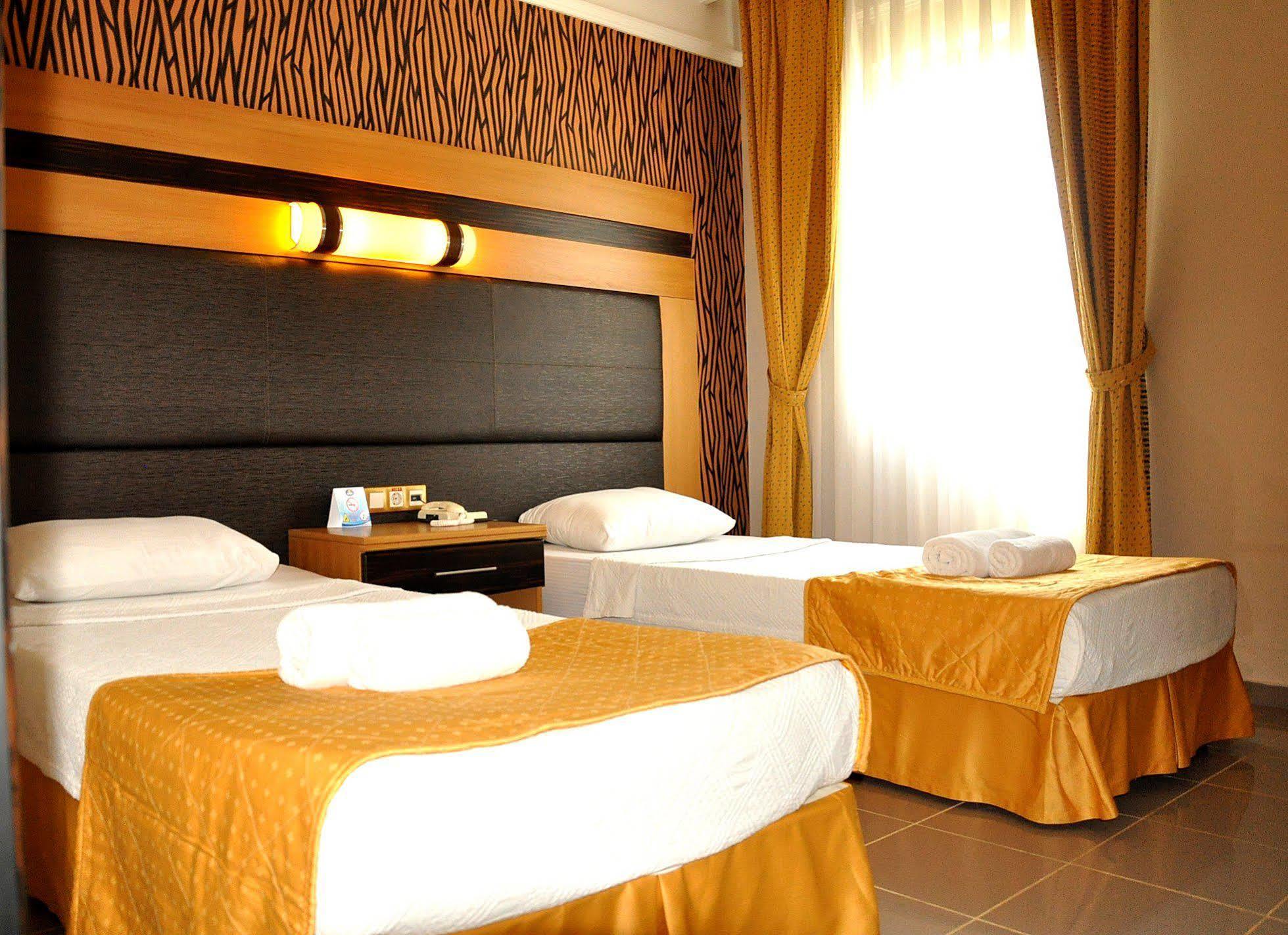 Club Alpina Hotel Marmaris Eksteriør billede
